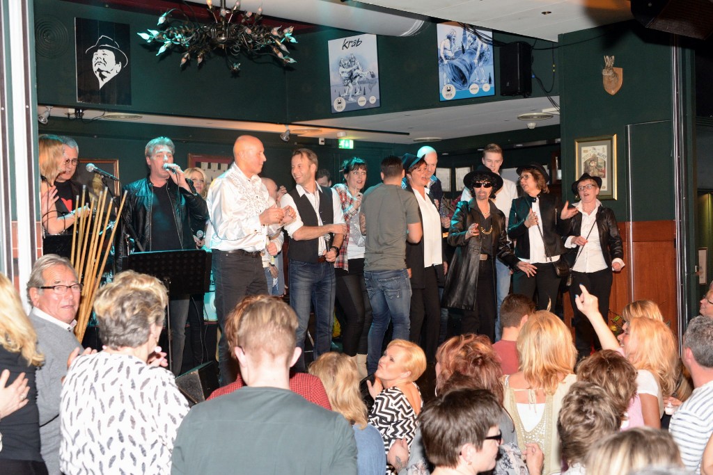 ../Images/Heel Noordwijkerhout zingt Hazes 486.jpg